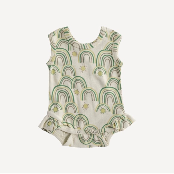 kate quinn Other - Kate Quinn Sleeveless Ruffle Leg Bodysuit 18-24 Months
